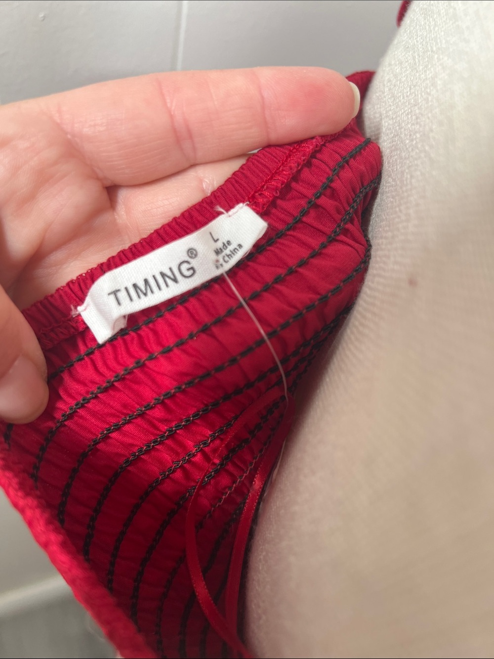 NWT Timing Red Bow-Front Spaghetti Strap Top Size Large - Picture 8 of 11